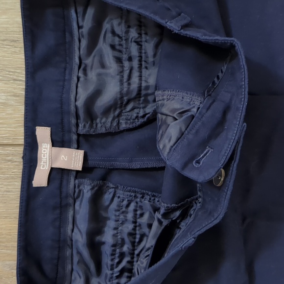Chico's Navy Shorts Sz 2 = 12 - Picture 3 of 4